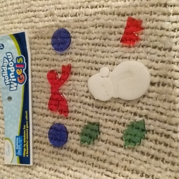 Holiday Window Gel Clings (3 New Packs) - Picture 4 of 8